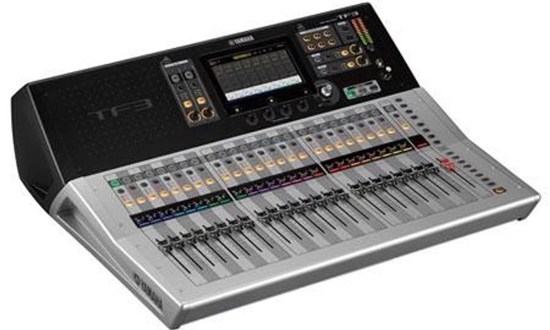 Yamaha TF3 digital mikser