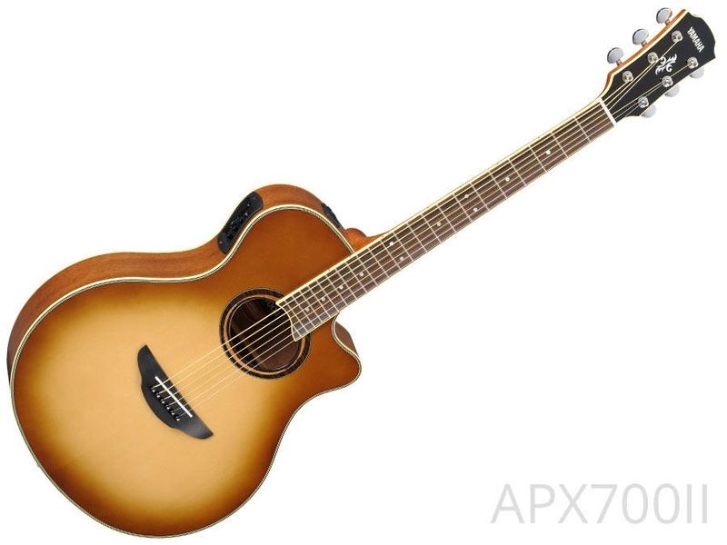 Yamaha APX700II - Sand Burst (B-VARE)